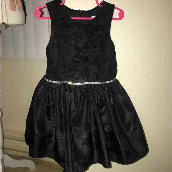 Dress - Picture 1 of 2